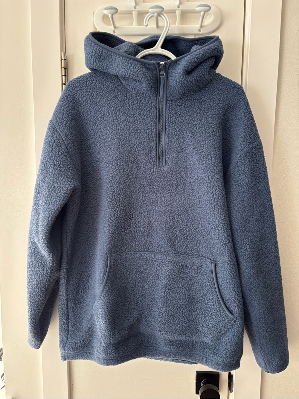 Levi’s Hooded Quarter-Zip Fleece blue medium